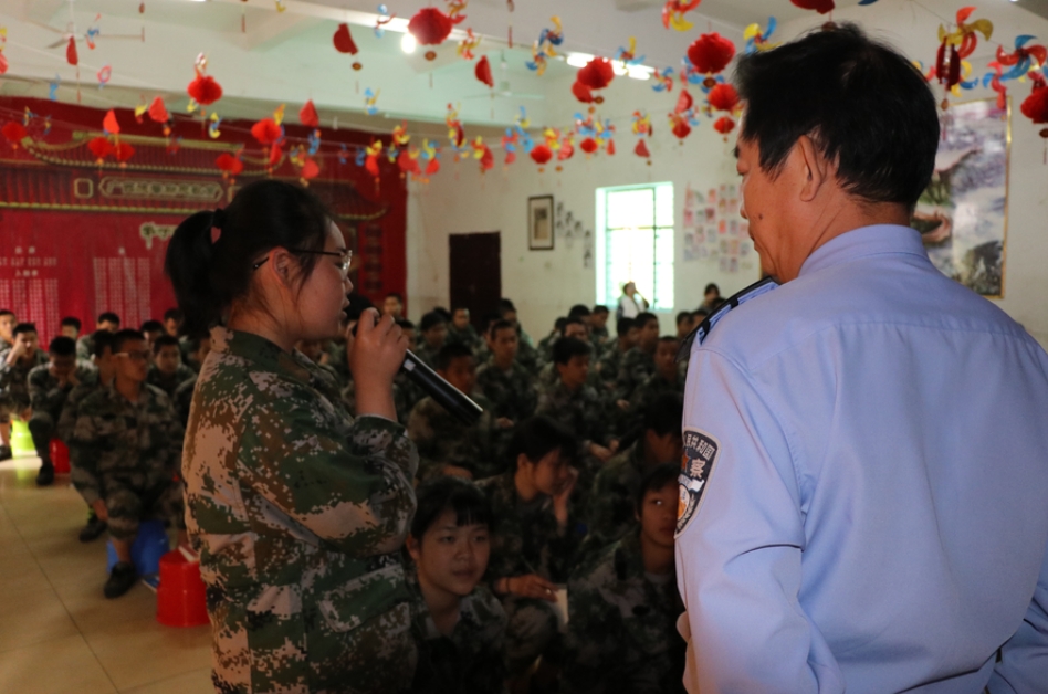 广西德馨励志教育-见证青少年叛逆孩子的蜕变之路