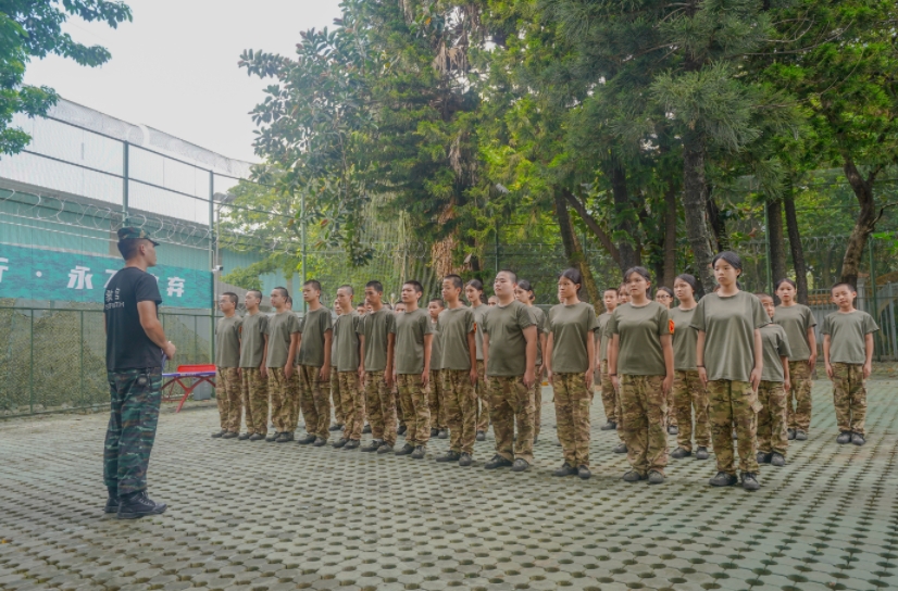 问题青少年教育学校