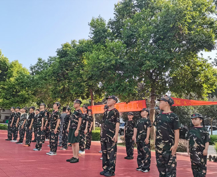 重庆纠正孩子沉溺网络心理干预矫正叛逆基地盘点