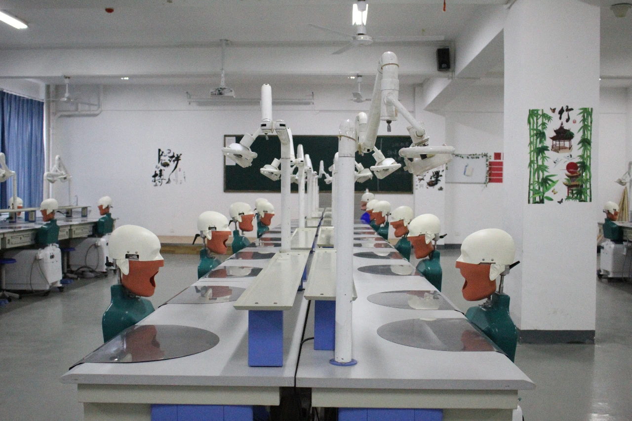 前十名全国2025护理学专业培训辅导学校名单一览