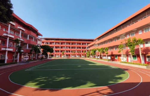 广东学大教育补习学校--操场