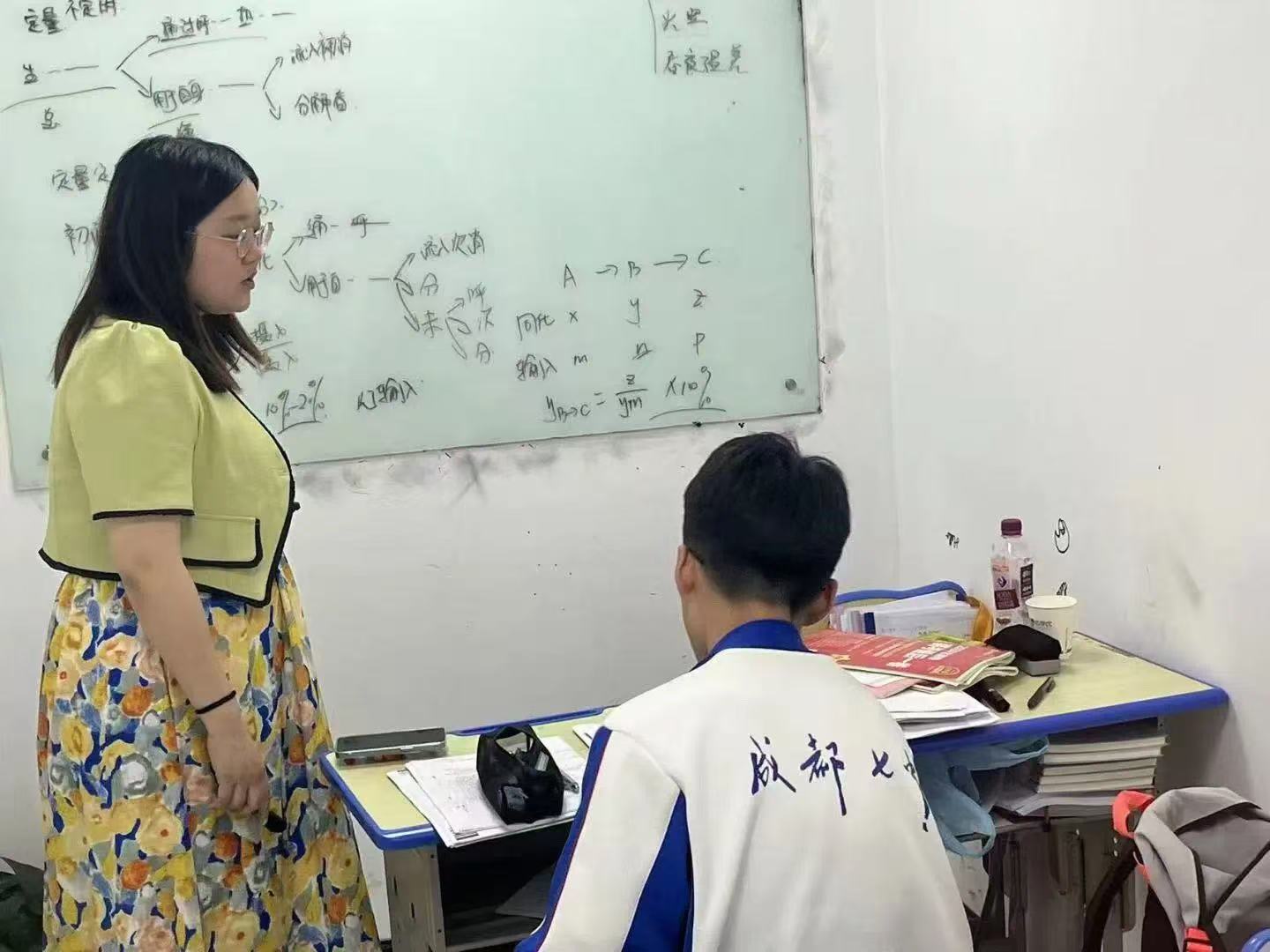 跟着改革从容走：高中辅导助你适应高考新节奏——成都辅导学校