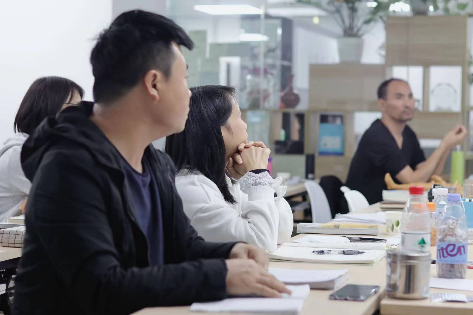 广州越秀区传统中医培训艾灸培训-润贤中医培训学校