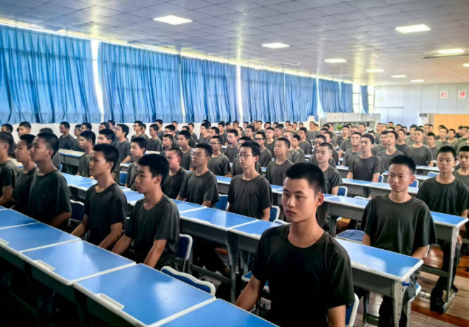 成都2026专业全封闭式青少年孩子叛逆厌学军事化矫正教育基地前十精选
